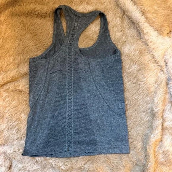 Lululemon Swiftly Tech Tank - Picture 2 of 2
